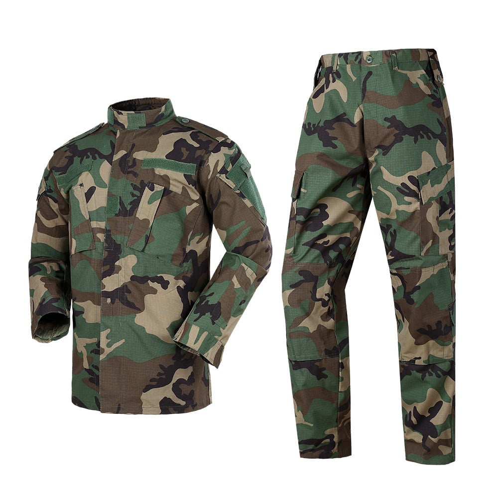 Woodland Camo American Uniform: 65/35 TC Combat Camouflage Suit for Tactical Operations